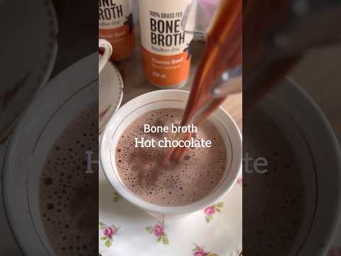 Bone broth hot chocolate! Full recipe tomatotomatoe.ca #recipe #bonebroth #healthy #health