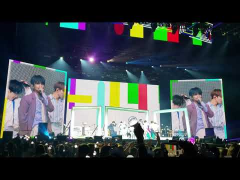 Seventeen in chicago -  Pretty u