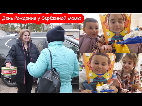 VLOG Смеялись так, что и меня рассмешили. Настя на меня обиделась