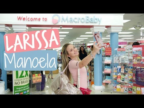 LARISSA MANOELA  em DIA DE AUTOGRAFOS na MacroBaby dos Estados Unidos