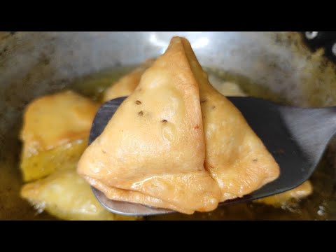 खस्ता समोसा बनाने का परफेक्ट तरीका। Khasta Samosa recipe l samosa recipe । होली नाश्ता 1