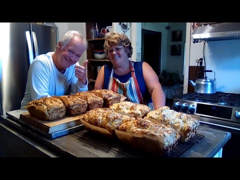 2 Delicious Pull Apart Breads Your Family Will Love | Cheezy Garlic   Cinnamon | Bake with Me