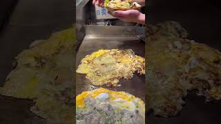 “Sizzling Teppan-Style Oyster Omelette: Street Food Perfection”