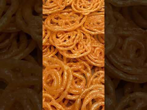 Everyone’s favourite hot & crispy jalebi recipe#Shorts