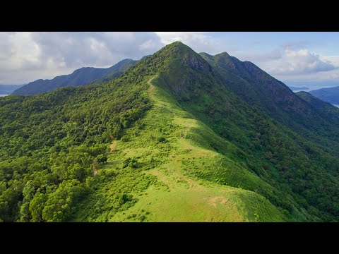 Climbing Pyramid Hill (大金鐘) via Ngong Ping Plateau (昂平) (4K Drone Video)