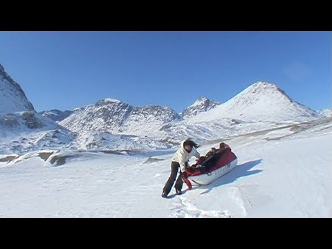 Descend the sled to the Glacier lake - Penny Icecap 2009 expedition