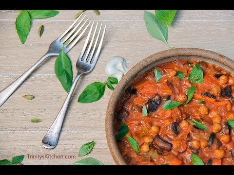 Chickpea Curry in 15 mins - Quick, delicious, vegan & healthy