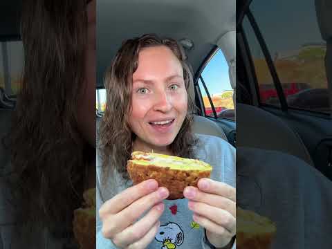 Trying Einstein Bros' NEW Maplehouse Breakfast Sandwich 🥯🍁 | Fast Food Review #bagels #fastfood