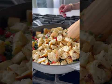 ONE PAN HIGH PROTEIN BREAKFAST STRATA