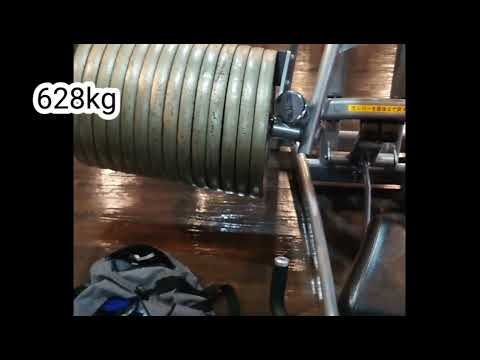 レッグプレス628kg！！