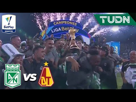 ¡HACEN HISTORIA! Efraín y el Nacional LEVANTAN el trofeo y ganan el DOBLETE