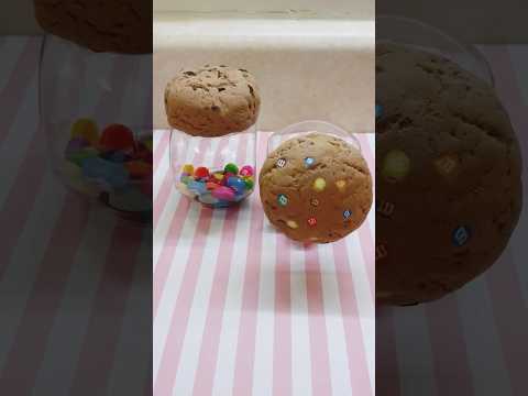 Let’s make Fake Bake CUTE Cookie Toppers for mini Dollar Tree jars! #fakebake #peepthisyall