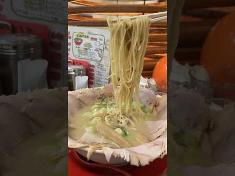 【京都　ラーメン街道】中華そば高安　美味しいラーメン屋さん　唐揚げがとても大きくておすすめです！　人気店　行列ができるらーめん屋