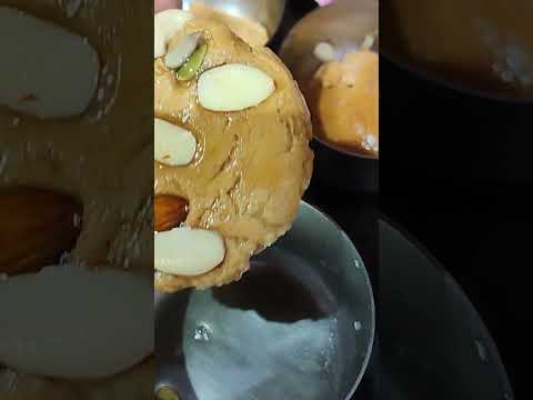 Sohan halwa 👌😋😋#shortvideo #shorts#sohanhalwa#viralvideo #punjabisong #newsong #music food