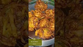 potato onion pakoda recipe 🔥😋 #pasoori #onionpakode #potatoonionpakoda #foodie #ramadan #piyajpako