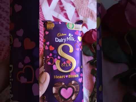 Mil gya surprise 🎁 rose🌹& chocolate 🍫 My Valentine's surprise #smallsurprise #valentineweek #roseday