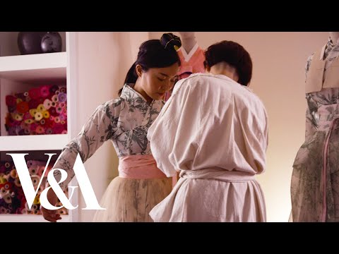 Contemporary hanbok design: Cheollik Dress and Shamanism Collection by Tchai Kim | V&A