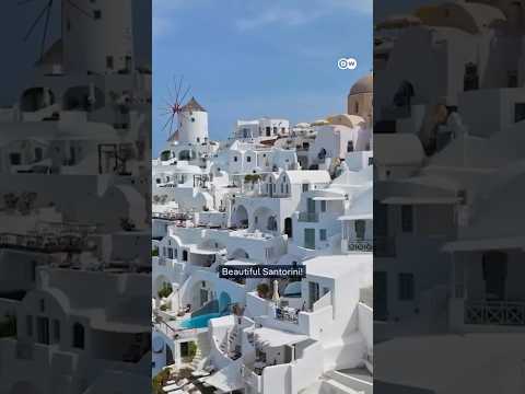 Beautiful Santorini – how to avoid the crowds