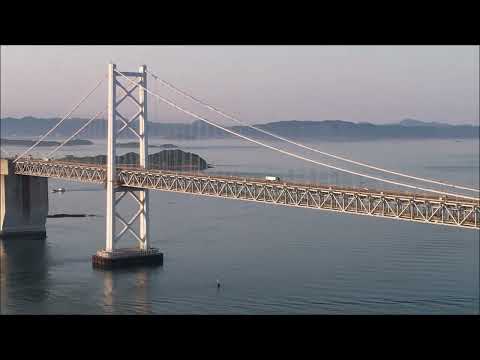 瀬戸内海と備讃瀬戸大橋