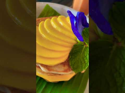 Mango pancakes with whipped cream #2gethersomewhere #pancake #shortvideo #thailandtravel