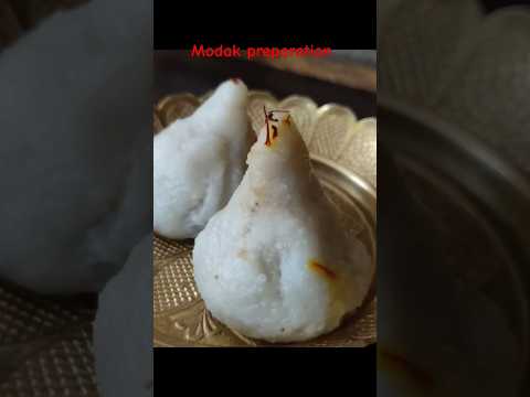 #Modak #modakrecipe #modakwithoutmould #modakbananekatarika #ganeshchaturthi #lifeinastride