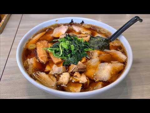 【新潟】チャーシューを敷き詰めた生姜醤油ラーメン【たいち】