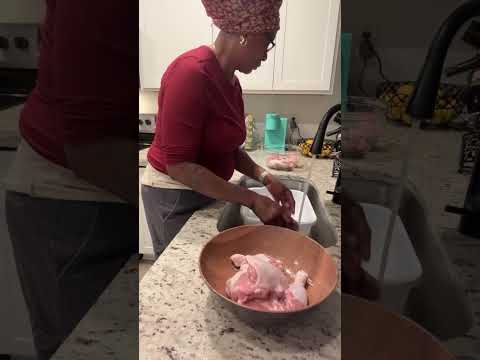 RASTA QUEEN $treasie1 is live! Cleaning Chicken Before I Go To Work