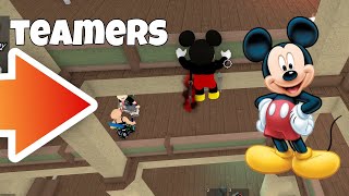 Beating MM2 Teamers As MICKEY MOUSE. (Murder Mystery 2)