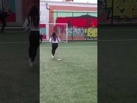 Mia Khalifa Scores to BEAT Theo Baker!!