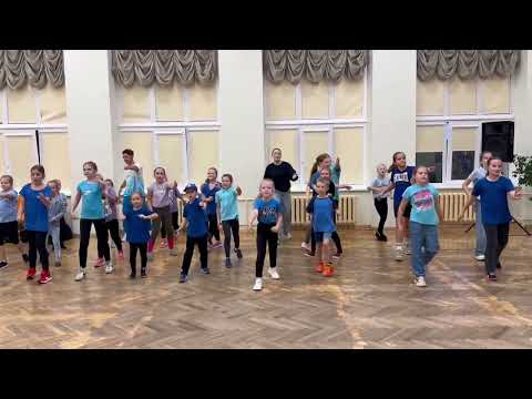 Zumba Kids - Reivo šalis - Jovani, JUNIOR & Remis Retro