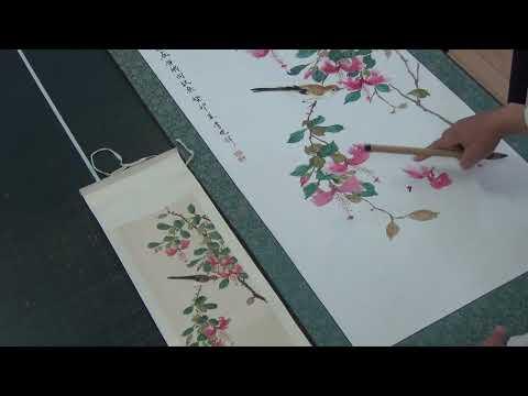 Turning Accidental Color Drops into additional Flowers on a Hibiscus Scroll