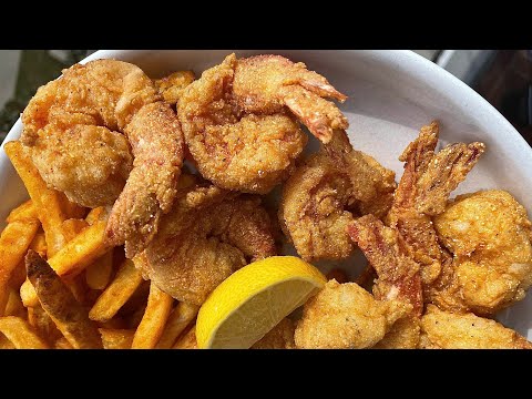 How To Make The Absolute Best Fried Shrimp Using Cornmeal And Flour!