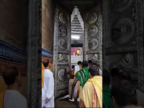 Shree Jagannath dham puri door opening ritual and Mangal Aarti darshan 🙏🏻✨🥺#shorts #shortsfeed