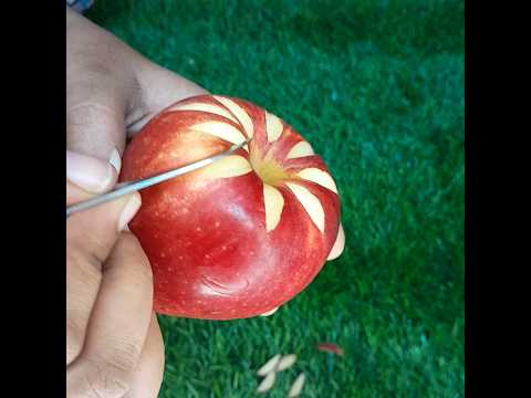 How to carve apple Fruit #shorts #fruitart