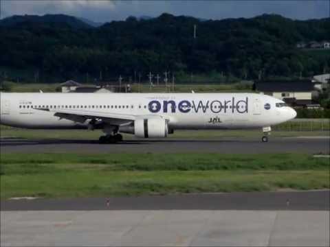 JA8980  BOEING 767-300  at IZUMO AIRPORT