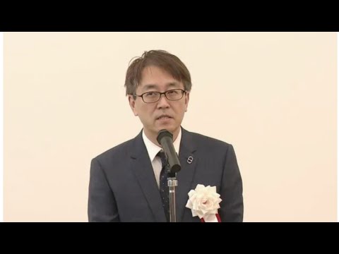 「将棋の日」式典で長年の将棋士を表彰。