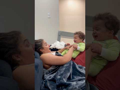 Baby, trying to bite mom’s hand  #funny #twins #twinbabies #baby ￼