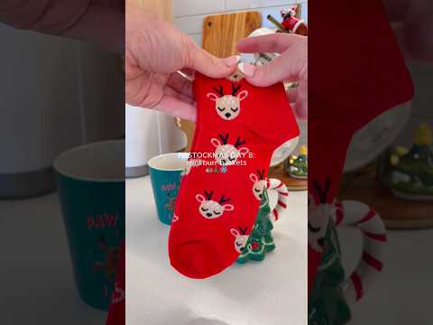 *ASMR* CHRISTMAS GIFT MUGS! #asmr #christmas #holidaywithyoutube #giftideas #mugs