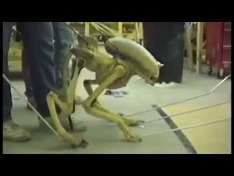 Alien 3 rod puppet