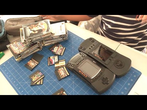 ATARI LYNX Generation 1 versus Generation 2, as reviewed by a twelve-year-old.