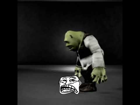 Shrek 🟩 pobre de shrek vs  no sé como se llamaXD