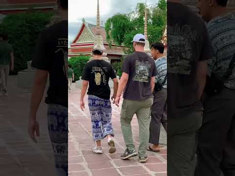 🐘😂 How to Spot a Tourist in Thailand: The Elephant Pants Edition! #thailandtravel #thailand