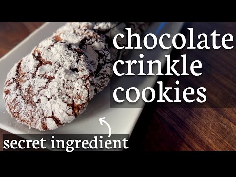 Like Brownies? You’ll LOVE Chocolate Crinkle Cookies!