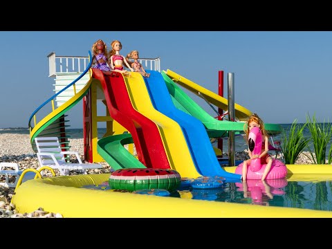 Elsa and Anna swimming pool fun ~ Water Park,WATER SLIDE for barbie dolls First Person Shooter!