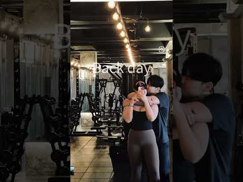 Back day #운동영상 #운동하는남자 #운동하는여자 #운동 #운동하는커플 #헬스장