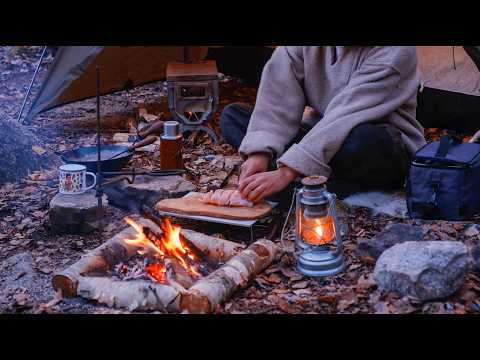 Solo Camping in Japan's Winter Mountain: Healing in Firelight