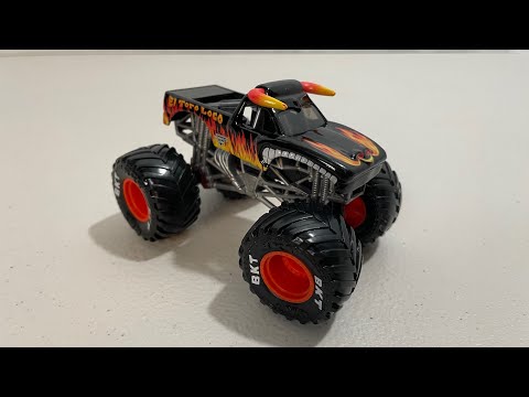 Black El Toro Loco Monster Truck Review (Monster Jam)