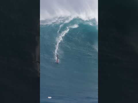 JAWS (12 YEARS OLD) BABY STEVE ON A MASSIVE WAVE - STEVE ROBERSON #Shorts