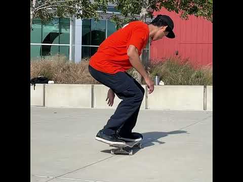 Super Slowmo Skateboarding: Frontside 180