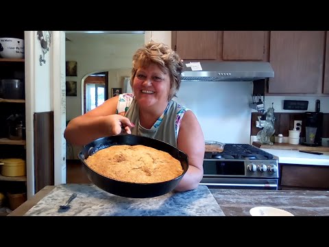 Easy Homemade Peach Cobbler | Pure Deliciousness